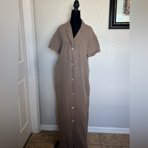 The Normal Brand Brown Textured Fabric I don’t have the belt - Picture 5 of 5